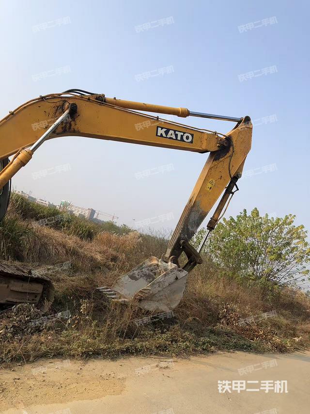 大臂油缸整体 竖拍（工作和回转装置）