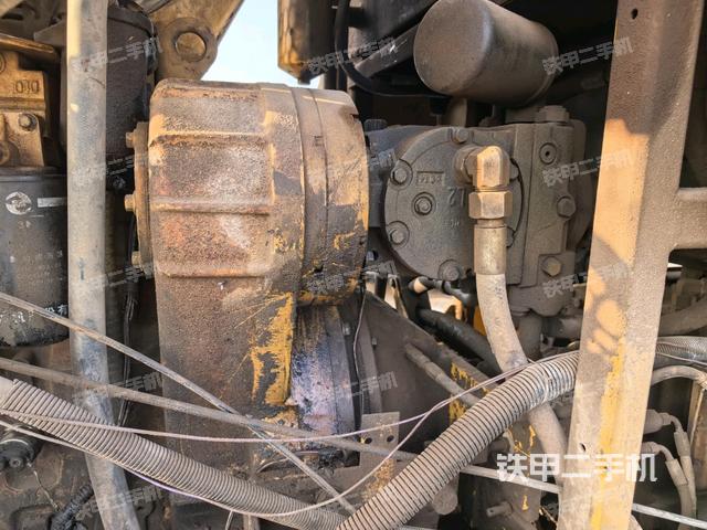 風(fēng)扇及皮帶（壓路機(jī)發(fā)動(dòng)機(jī)艙）