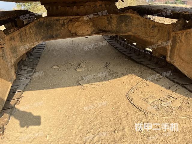 右侧履带整体（行走机构）