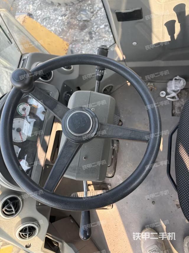 驾驶室顶部 外（驾驶室部分）