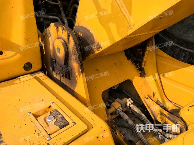 大臂根部 斜视（工作和回转装置）