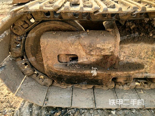 右侧履带整体（行走机构）