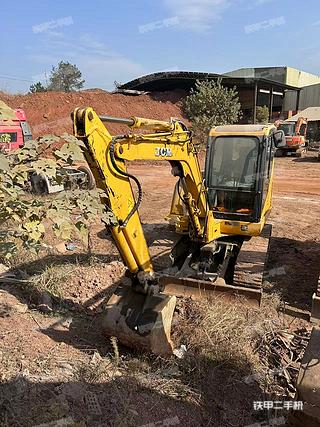 雷沃重工FR60-7挖掘機
