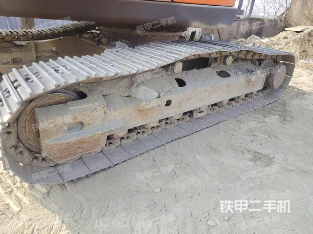 单侧履带整体（整机外观）