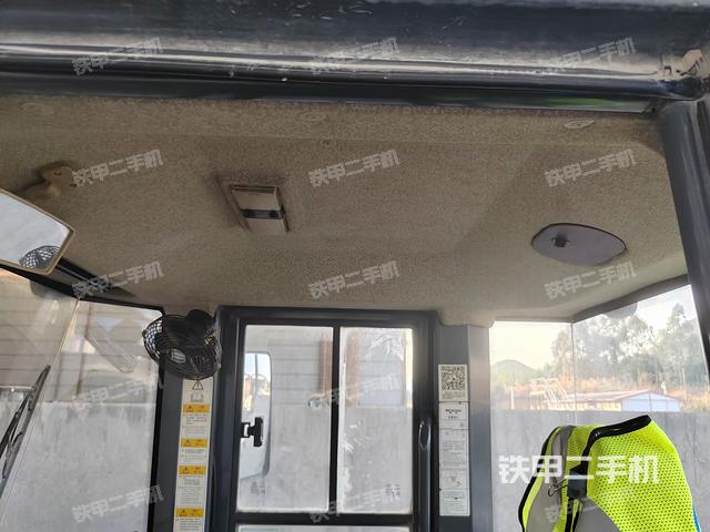 顶棚整体  内（驾驶室部分）