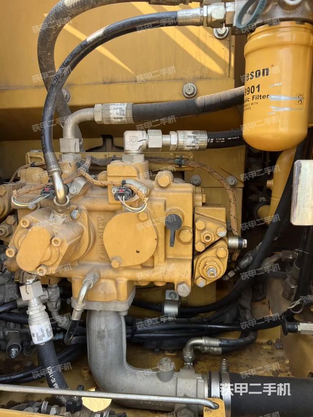 液压泵斜45 左（大件舱室）