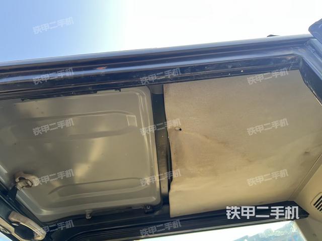 座椅后部（驾驶室部分）