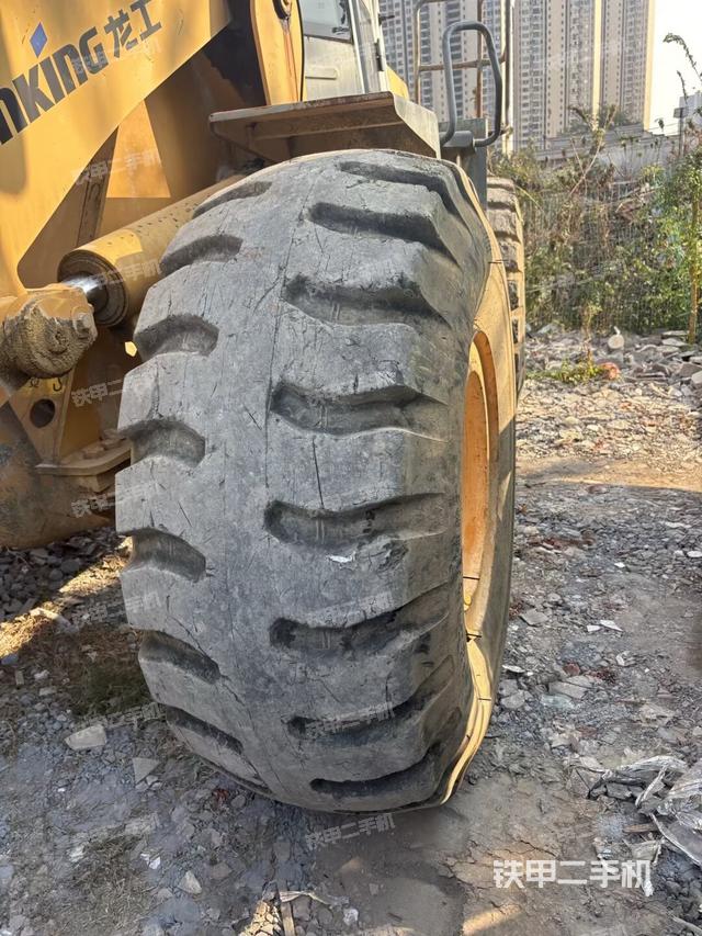 右后轮（行走机构）