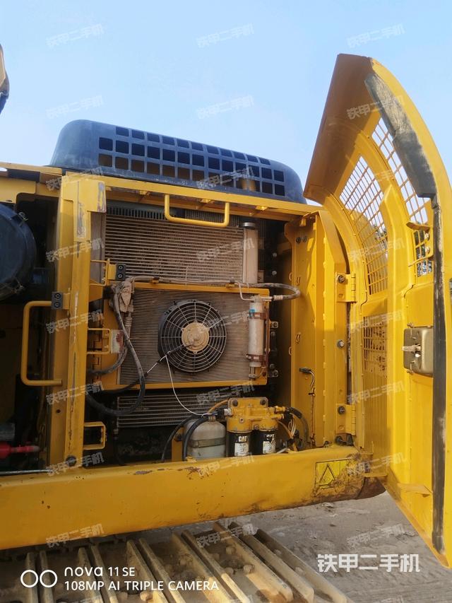 液压泵斜45 左（大件舱室）