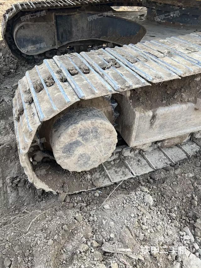 单侧履带整体（整机外观）