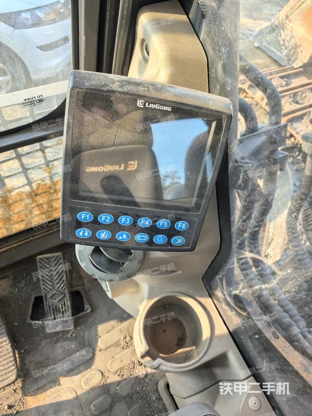 显示屏 （驾驶室部分）