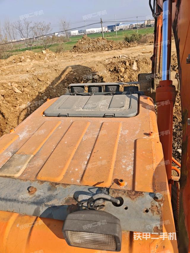 驾驶室顶部俯视（上车部件）