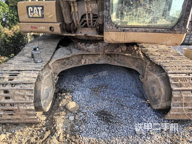 大臂根部 斜视（工作和回转装置）