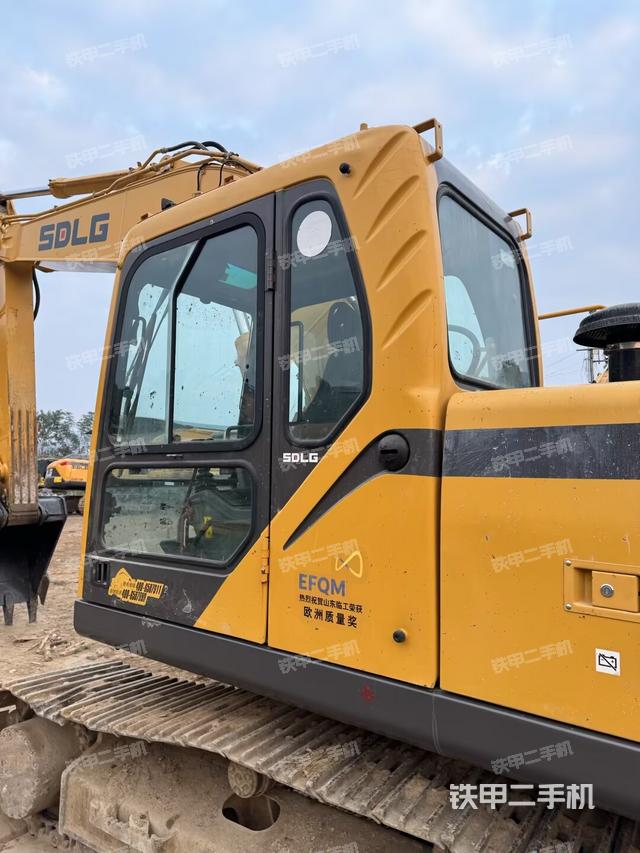 显示屏 （驾驶室部分）