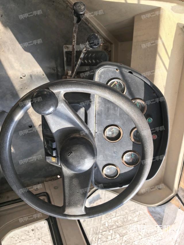 顶棚整体  内（驾驶室部分）