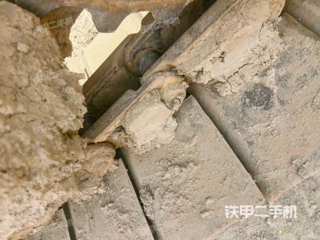 右驱动轮（行走机构）