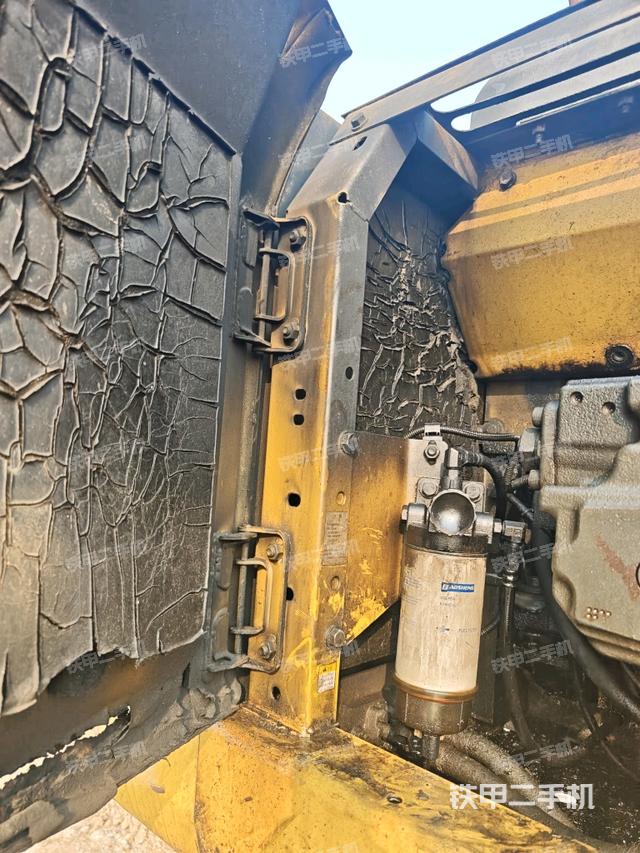 液压泵斜45 左（大件舱室）