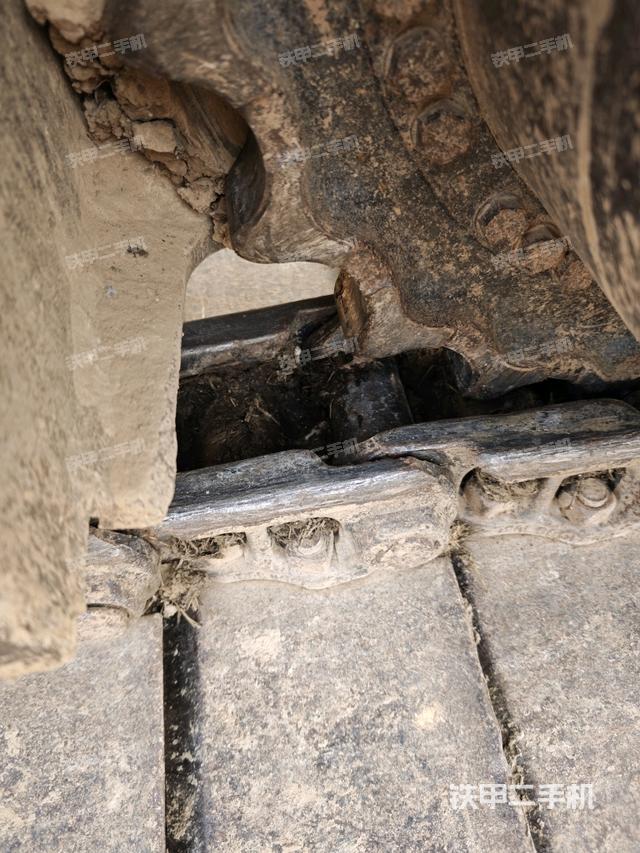 右驱动轮（行走机构）