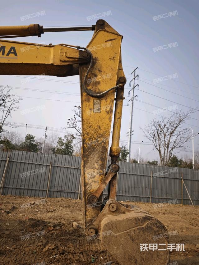 大臂根部 斜视（工作和回转装置）