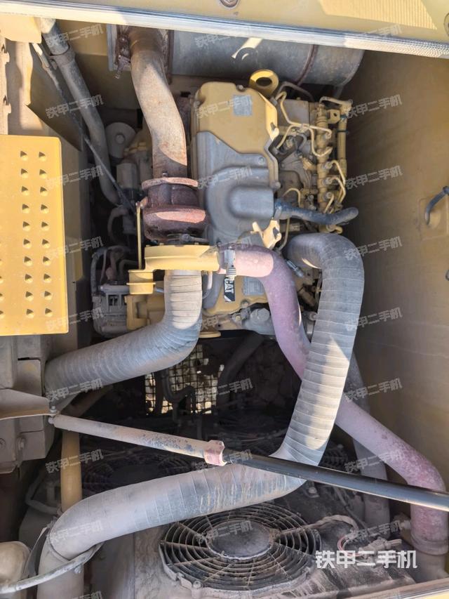 发动机室（上车部件）