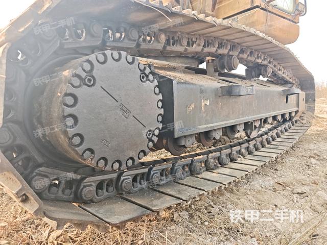 右驱动轮（行走机构）