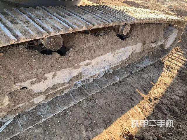 单侧履带整体（整机外观）