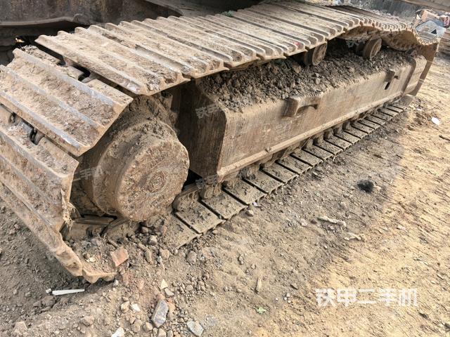 单侧履带整体（整机外观）