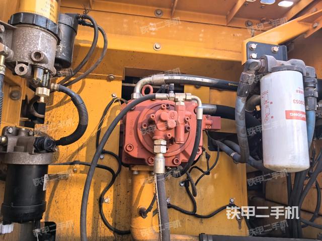 液压泵斜45 右（大件舱室）