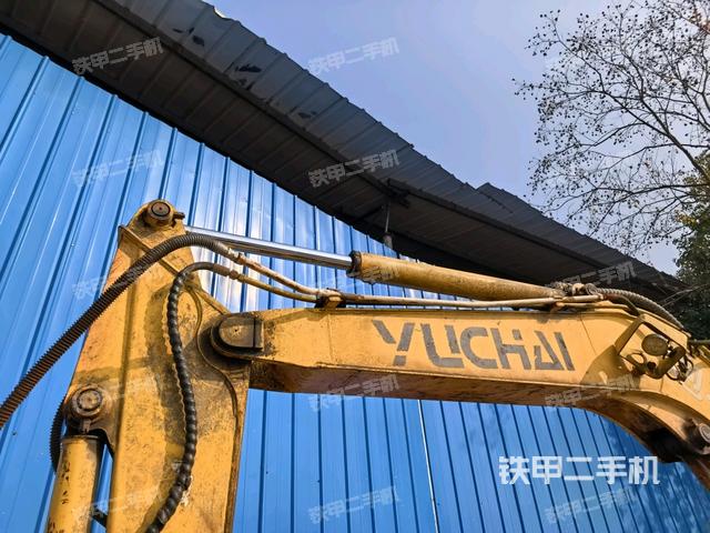 小臂整体左后（工作和回转装置）