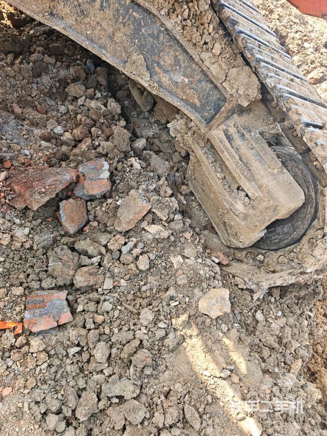 右侧履带整体（行走机构）