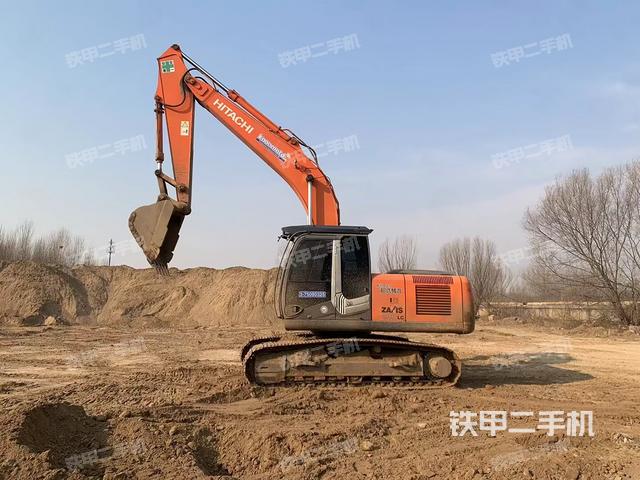 日立ZX200-3挖掘机