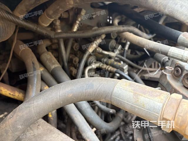 发动机室（上车部件）