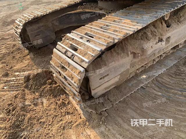 单侧履带整体（整机外观）