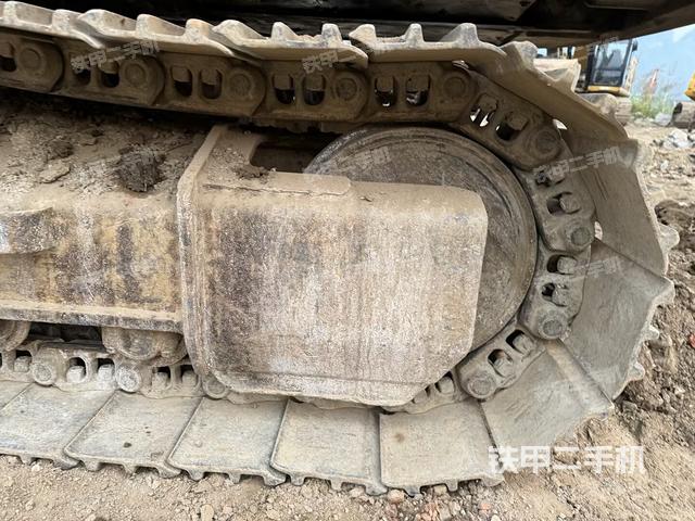 右侧履带整体（行走机构）