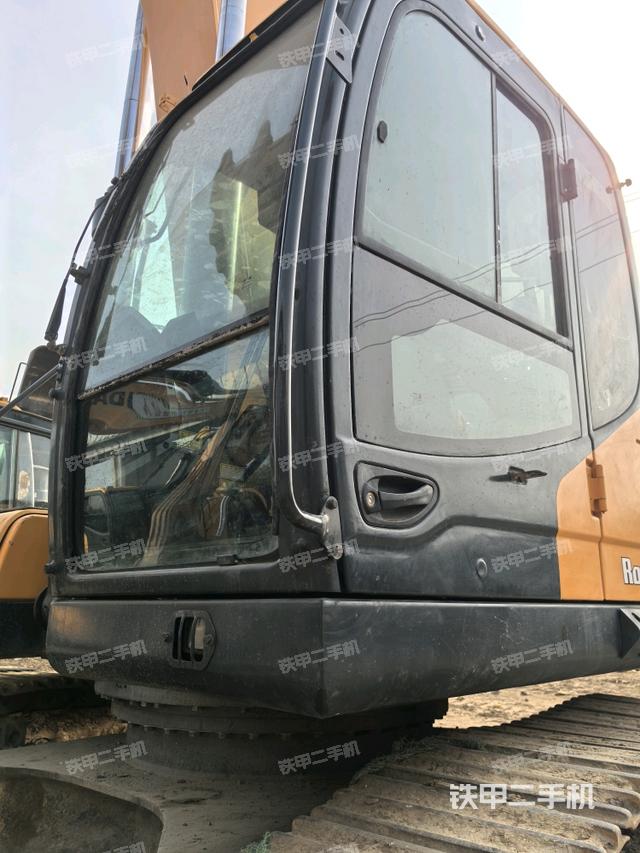 驾驶室整体（整机外观）