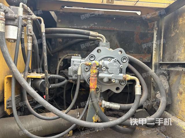 液压泵室（大件舱室）