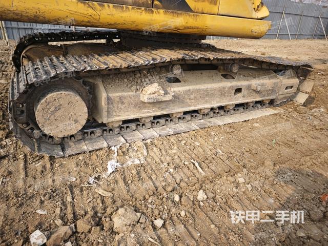 右侧行走马达盖板（行走机构）