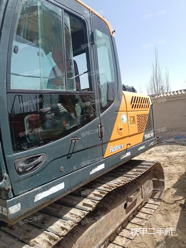 驾驶室整体（整机外观）