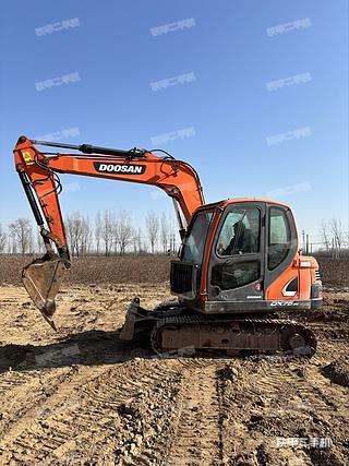 斗山DX75-9C挖掘机