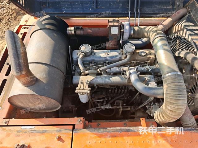 发动机室（上车部件）