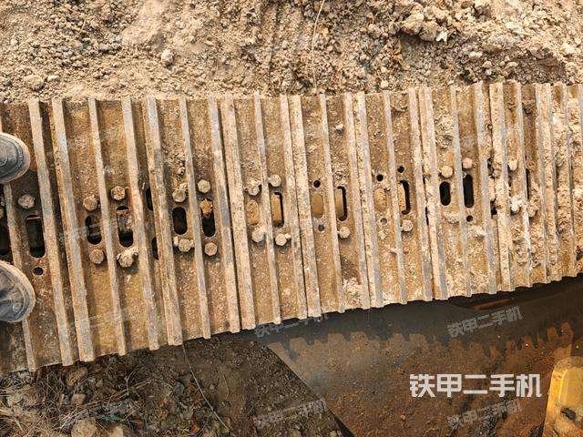 左侧履带整体 （行走机构）