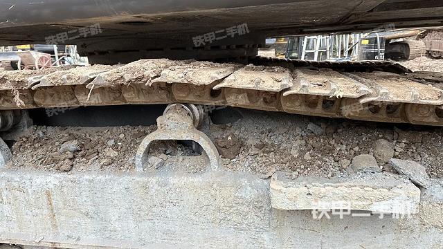 左侧履带整体 （行走机构）