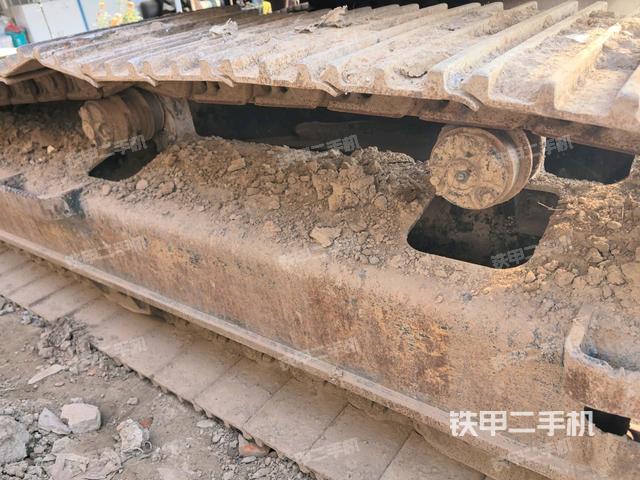 左侧行走马达盖板（行走机构）