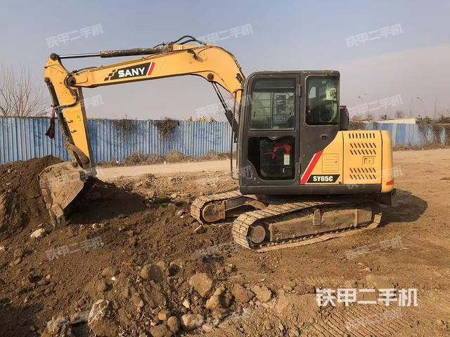 三一重工SY65C挖掘机