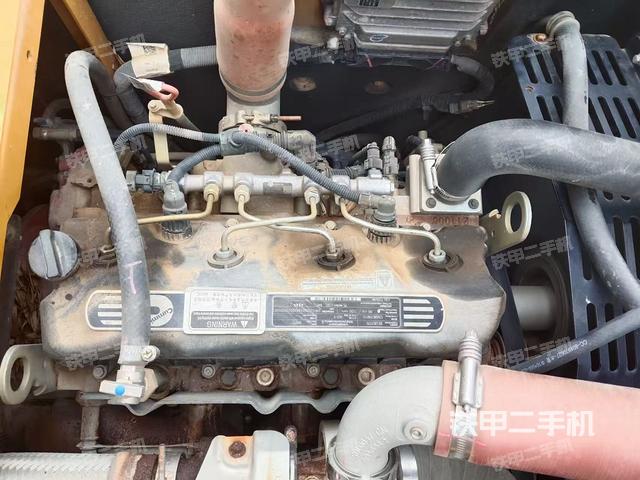 发动机整体俯视（整机外观）