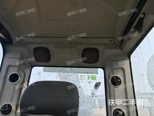 座椅后部（驾驶室部分）