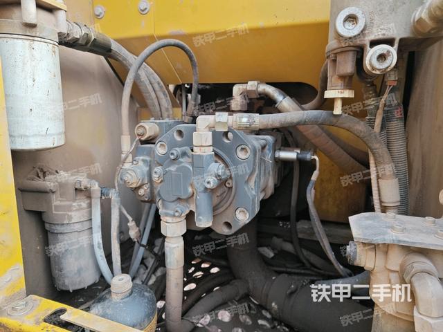 液压泵斜45 左（大件舱室）