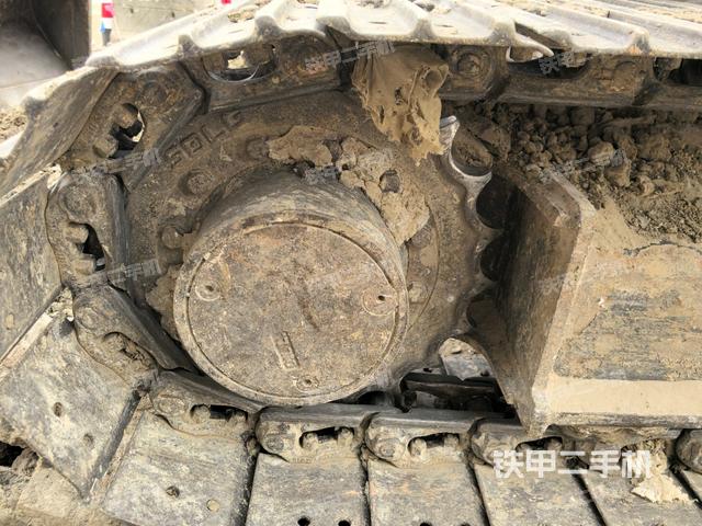 右侧行走马达盖板（行走机构）