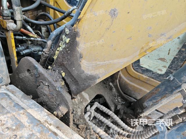 大臂根部 斜视（工作和回转装置）