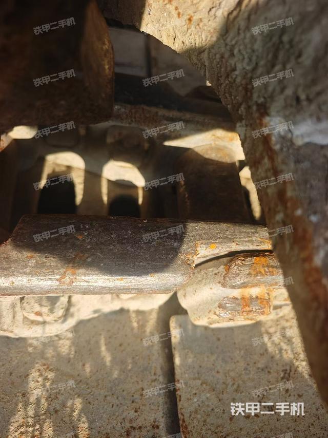 单侧履带整体（整机外观）